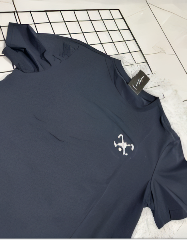 Camiseta Masculina Azul Marinho Clássica